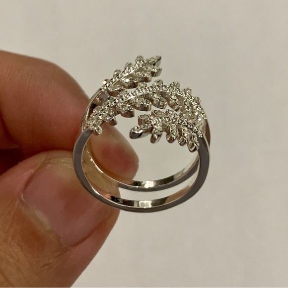 Diamond Leaf Silver Plated Ring Size 8 - Picture 4 of 13